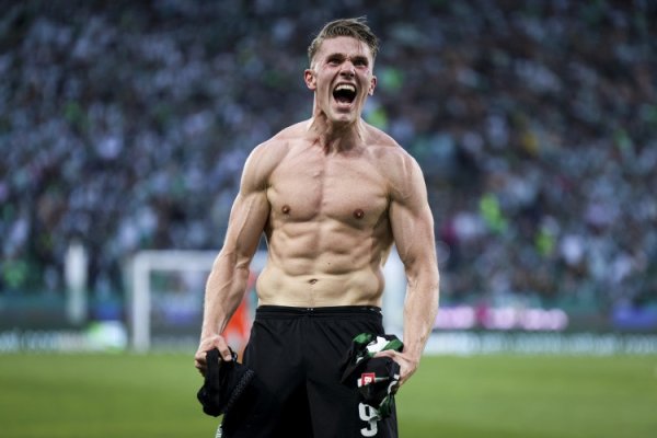 Hiller: Manchester United need